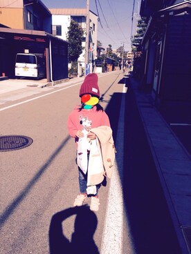 「古着のアイテム（パーカー、ピンク系）」を使った、ふうちさん（キッズ・126cm）の冬コーディネート