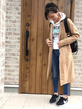 「切りっぱなしデニム」｜「アイテム（チェスターコート）」を使った、Riiisaさん（レディース・158cm）の春コーディネート
