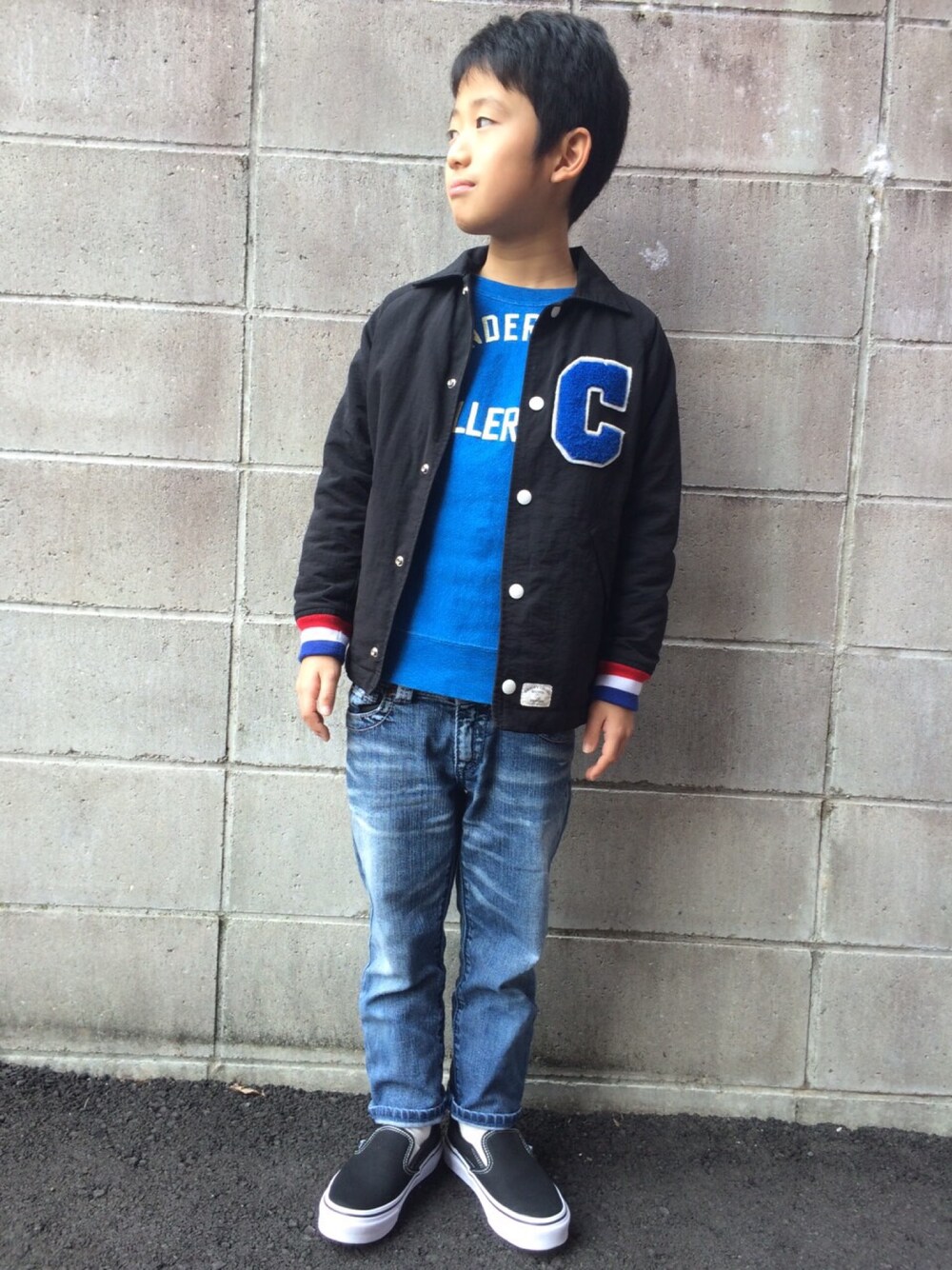 「小学生、男の子、男の子コーデ、秋のコーデ、kids、キッズコーデ」｜「DENIM DUNGAREEのアイテム（スウェット、ブルー系）」を使った、せい♡すいさん（キッズ・128cm）の秋コーディネートの1枚目の写真
