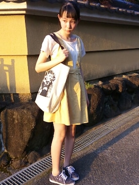 「女子高生」｜「アイテム（スニーカー）」を使った、ハナさん（レディース・166cm）の春コーディネート