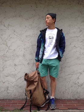 「アイテム（マウンテンパーカー、ブルー系）」を使った、iHさん（メンズ・170cm）の春コーディネート