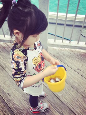 「MIKI HOUSE（ミキハウス）のアイテム（チノパンツ）」を使った、羊妍如さん（キッズ・100cm）の夏コーディネート