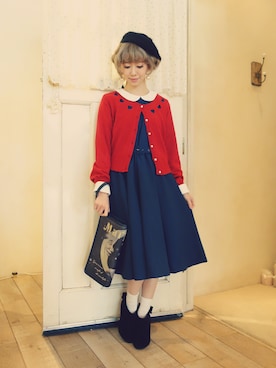 「アイテム（クラッチバッグ、グレー系）」を使った、F i.n.tさん（レディース・157cm）の冬コーディネート