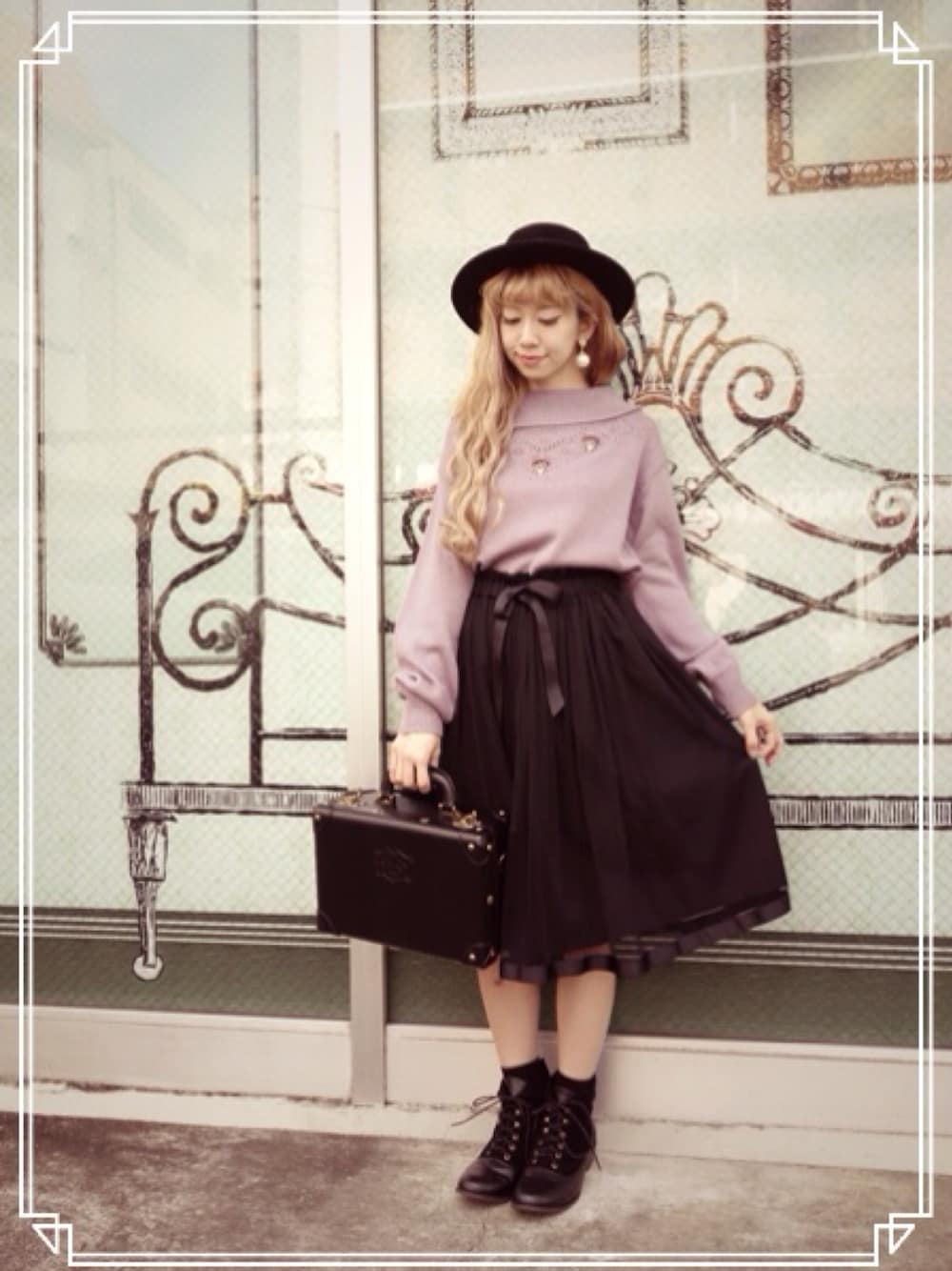 「アンジェラスハロウィン、フィントハロウィン、ハロウィン、fint、an another angelus、WEAR HALLOWEEN 2015」｜「an another angelusの葡萄モチーフオフタートルニットプルオーバー/an another angelus（ニット/セーター、パープル系）」を使った、F i.n.tさん（レディース・150cm）の秋コーディネートの1枚目の写真