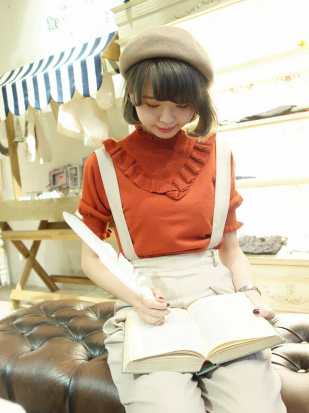 「シンプル、ベレー帽、ハイネック、赤、casual、ラフ、 カジュアル、fint、秋コーデ、fintの秋フェス」｜「F i.n.tのフリル使い5分袖ニットプルオーバー/F i.n.t（ニット/セーター、その他）」を使った、F i.n.tさん（レディース・166cm）の秋コーディネートの1枚目の写真