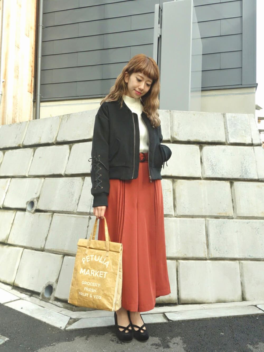 「MA-1、タートルネック、大人コーデ、パンツスタイル、ゆるコーデ、 ラフ、an another angelus、fint、冬のコーデ、Fintの冬コーデ」｜「F i.n.tの袖レースアップブルゾン/F i.n.t（ブルゾン、その他）」を使った、F i.n.tさん（レディース・150cm）の冬コーディネートの1枚目の写真