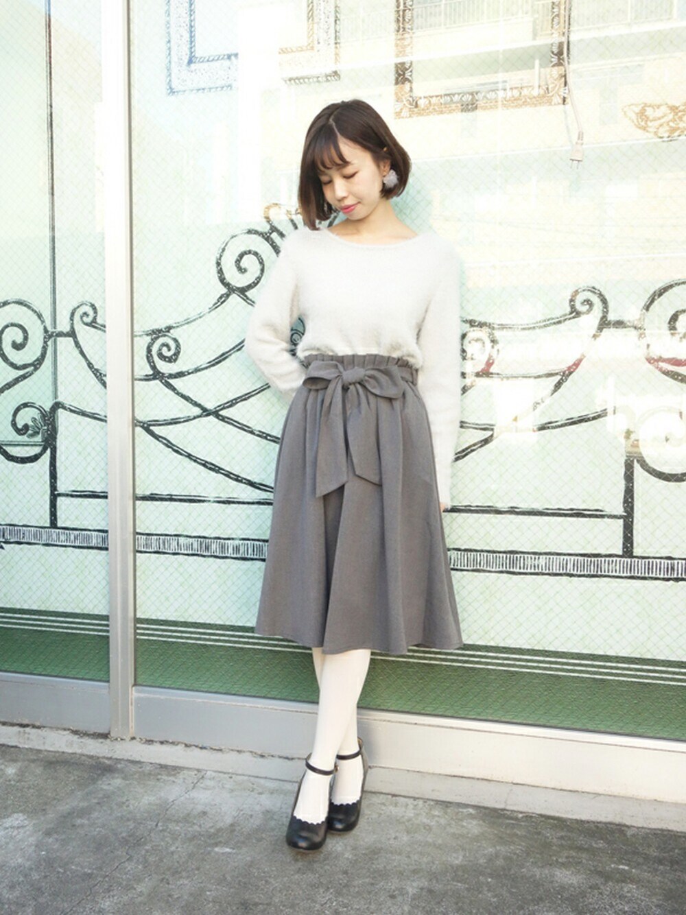 「黒、 ニット、 グレー、 休日スタイル、シャギーニット、outfit、fint、 ootd、 冬、Fintの冬コーデ」｜「F i.n.tのウエストリボンタックスカート/F&A（スカート、その他）」を使った、F i.n.tさん（レディース・157cm）の冬コーディネートの1枚目の写真