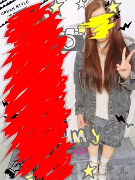 「アイテム（デニムスカート、グレー系）」を使った、よっしーさん（レディース・161cm）の春コーディネート