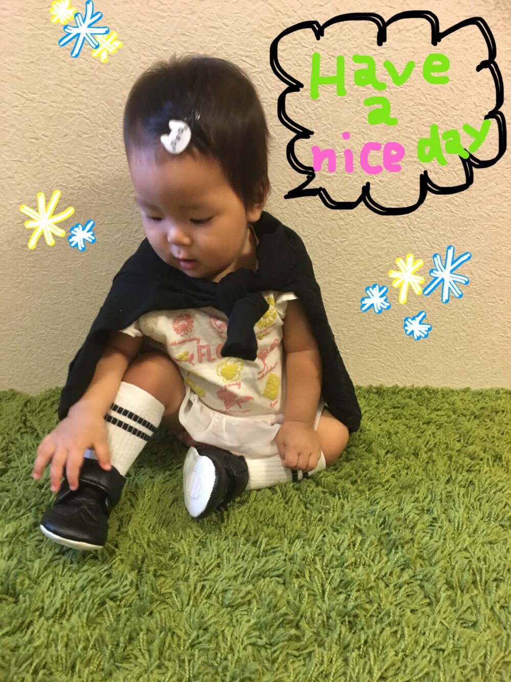 「カジュアルコーデ、プチプラコーデ、０歳、10ヶ月 80size、3姉妹、3女スタイル」｜「Birthdayのアイテム（ロンパース、ホワイト系）」を使った、Ariiiさん（キッズ・70cm）の秋コーディネートの1枚目の写真