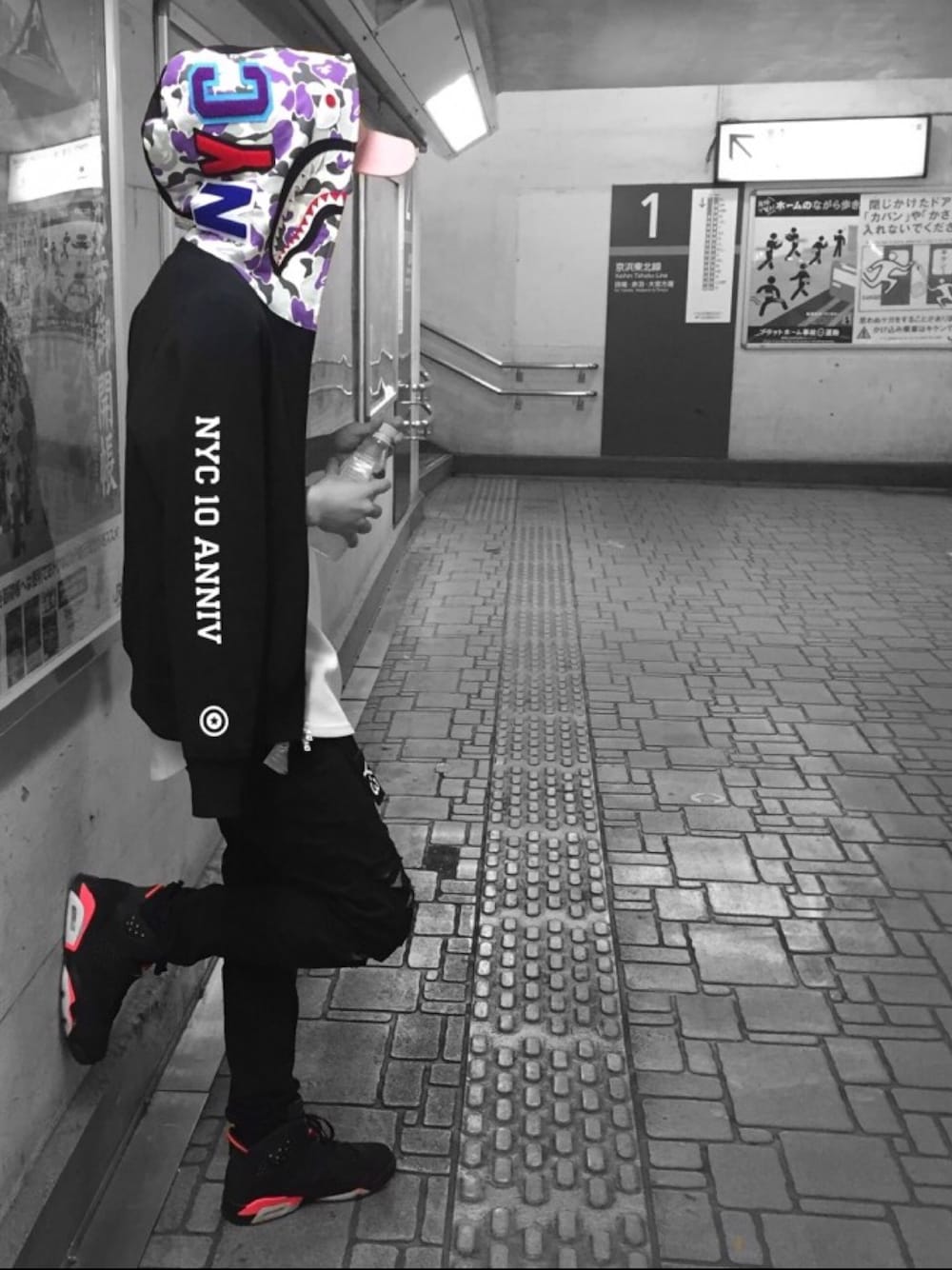 「Jordan、jordan6、ape、Bape、A BATHING APE、AZStokyo、sharkhoodie、シャークパーカー、Y-3」｜「Y-3のアイテム（ベルト、ブラック系）」を使った、あさん（メンズ・174cm）の夏コーディネートの1枚目の写真