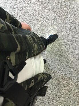 「adidas Originals（アディダスオリジナルス）のオリジナルス エヌ エム ディー [NMD RNR PK]（スニーカー）」を使った、蔡William俊さん（メンズ・178cm）の春コーディネート