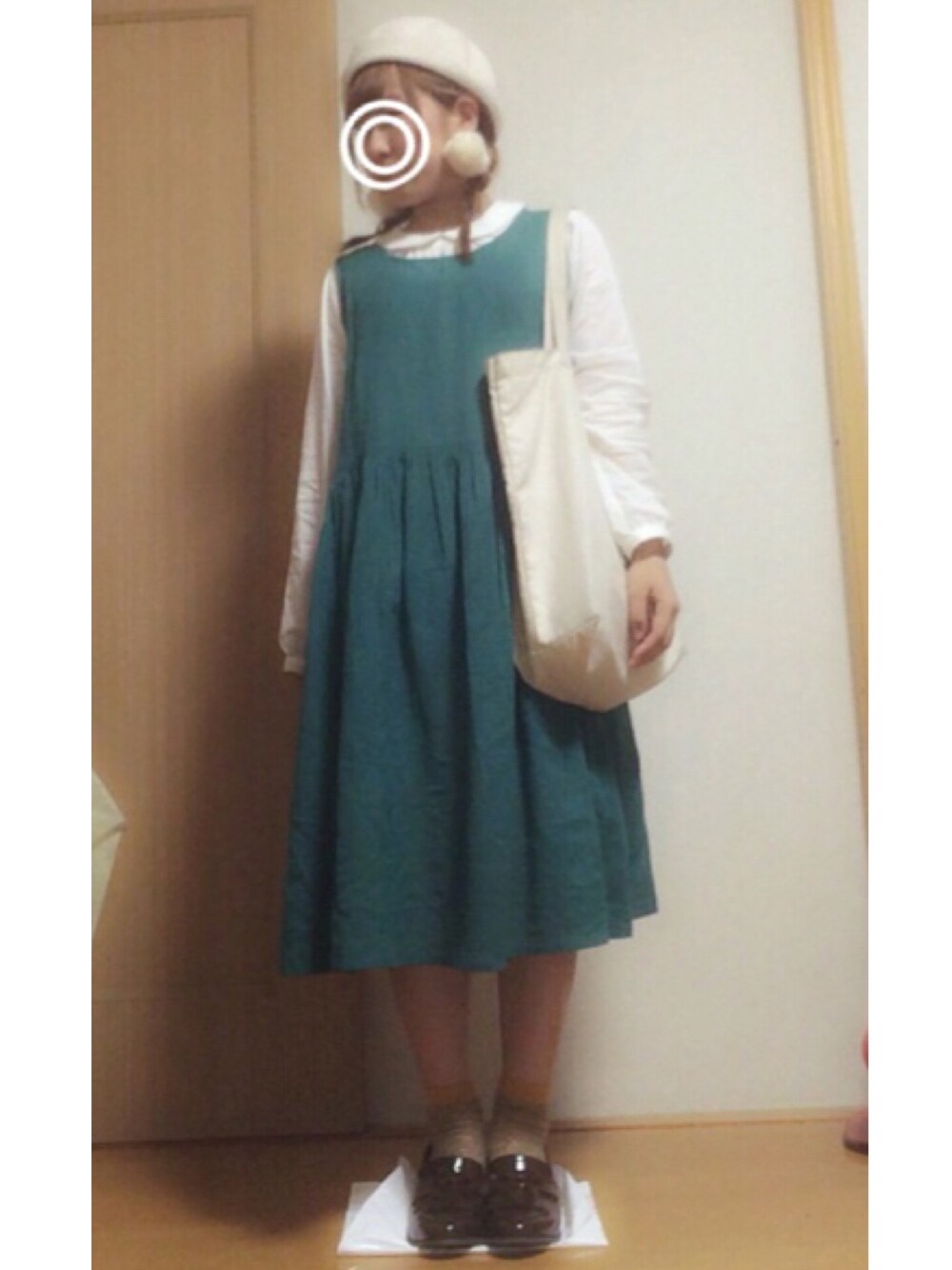 「秋のコーデ、ベレー帽、ootd、古着、used、レトロ、ローファー、halloween」｜「古着のアイテム（ワンピース、グリーン系）」を使った、いけやんさん（レディース・147cm）の秋コーディネートの1枚目の写真