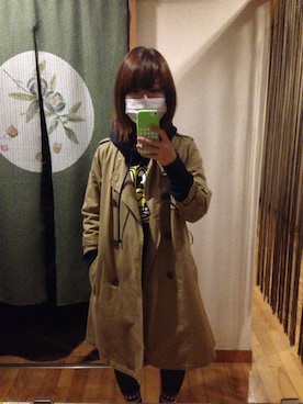 「スウエット」｜「アイテム（トレンチコート）」を使った、satomaiさん（レディース・155cm）の秋コーディネート