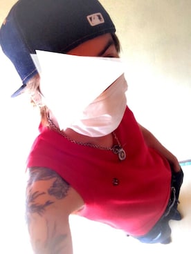 「アイテム（ベスト、レッド系）」を使った、utaさん（メンズ・182cm）の夏コーディネート