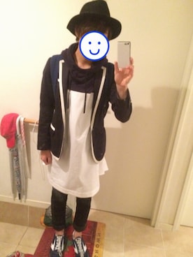 「hatra（ハトラ）のアイテム（Tシャツ/カットソー）」を使った、こーたさん（メンズ・173cm）の春コーディネート