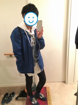 「青×白」｜「アイテム（その他アウター）」を使った、こーたさん（メンズ・173cm）の冬コーディネート