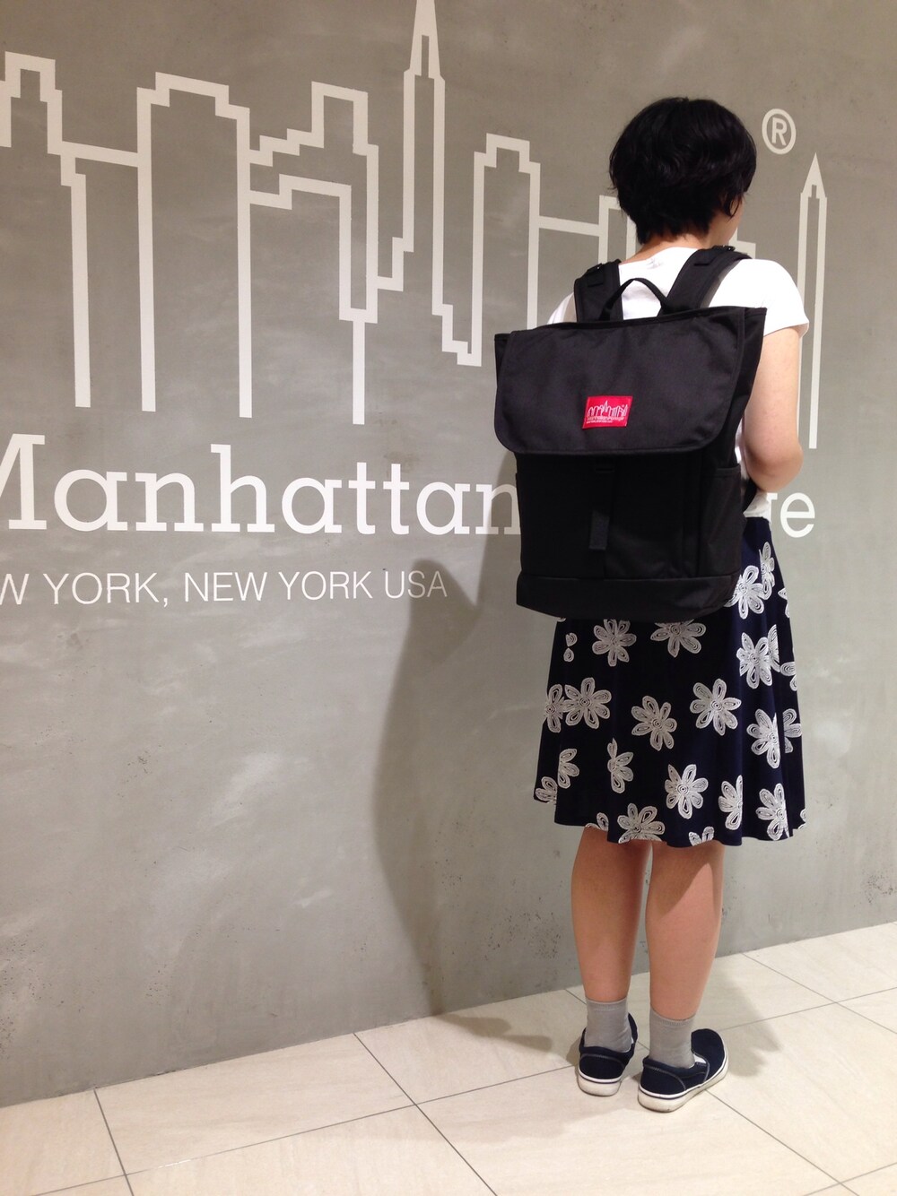「バックパック、リュック、無印良品、スリッポン、無印、Manhattan Portage、ootd、outfit、code、マンハッタンポーテージ」｜「Manhattan PortageのWashington SQ Backpack（バックパック/リュック、ブラック系）」を使った、Ayaka Taniguchiさん（レディース・161cm）の夏コーディネートの1枚目の写真