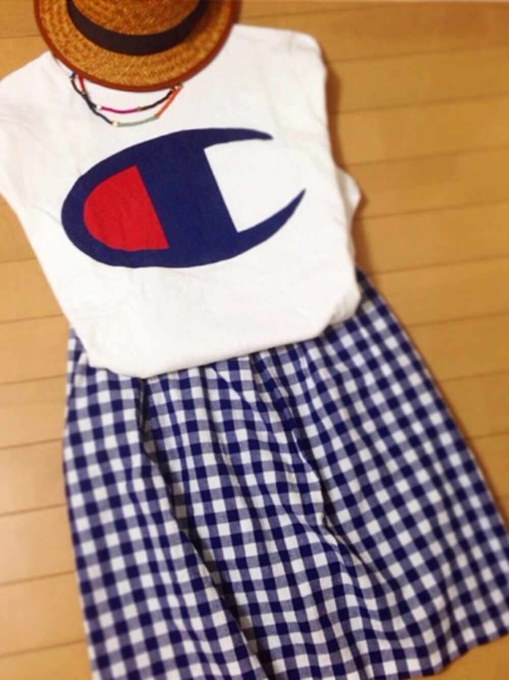 「#beams、#code、#Tシャツ、#raybeams、#ギンガムチェック、#champion、#outfit、#fashion、#ootd」｜「ChampionのChampion ロゴTシャツ（Tシャツ/カットソー、ホワイト系）」を使った、Ayaka Taniguchiさん（レディース・161cm）の夏コーディネートの1枚目の写真