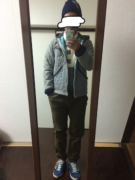 「BLUE BLUE（ブルーブルー）のアイテム（ニットキャップ/ビーニー）」を使った、ダイコンさん（メンズ・165cm）の冬コーディネート