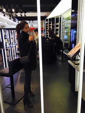 「chic」｜「アイテム（ステンカラーコート）」を使った、LIZ:NUBLEさん（レディース・163cm）の冬コーディネート