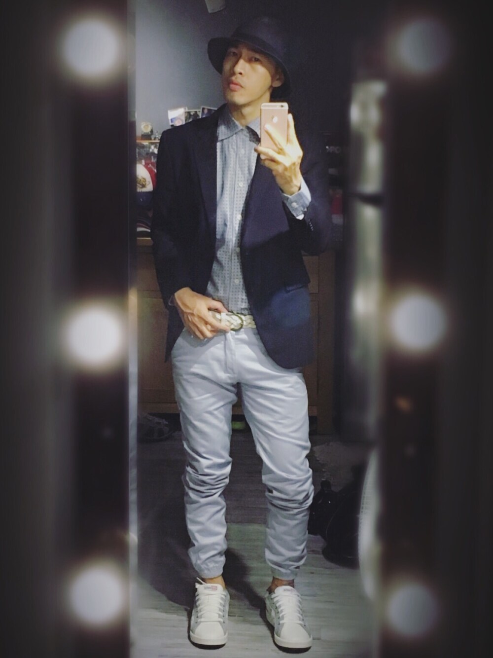 「dapper、preppy、massimo dutti、nghiaocdao、noasisnguyen、ootd、daily look、fashion blogger、fashion、fashionista」｜「Massimo Duttiのアイテム（チノパンツ、その他）」を使った、Nghia Oc Daoさん（メンズ・173cm）の夏コーディネートの1枚目の写真