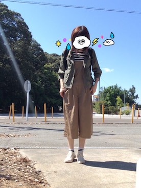 「しまむら（シマムラ）のアイテム（サロペット/オーバーオール、ベージュ系）」を使った、rayのんのさん（レディース・160cm）の秋コーディネート