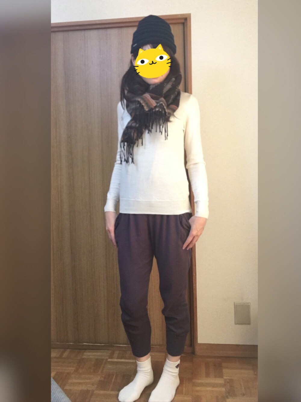 「パンツスタイル、白靴下、UNIQLO✖️GU、ホワイトニット、プチプラ、薬膳カラーコーデ、今日の薬膳料理」｜「UNIQLOのアイテム（ニット/セーター、ホワイト系）」を使った、くまこ…♋︎さん（レディース・166cm）の冬コーディネートの1枚目の写真