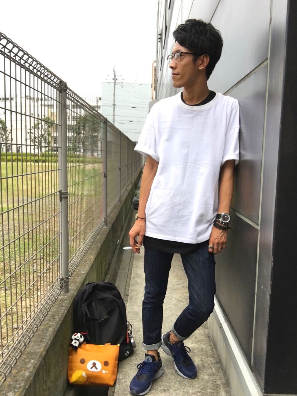 「ゆるコーデ、レイヤードスタイル、johnbull、Bershka、スキニーデニム、デニム、Nudie jeans、NIKE、ハラチ、nike huarache」｜「JohnbullのオーバーTee（Tシャツ/カットソー、ホワイト系）」を使った、Harutoさん（メンズ・177cm）の夏コーディネートの1枚目の写真