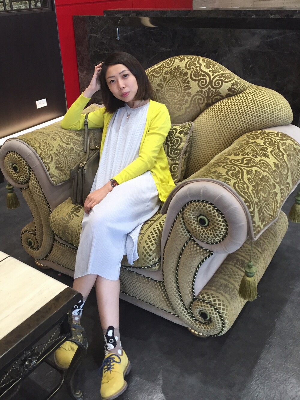 「DAPHNEのアイテム（その他シューズ、イエロー系）」を使った、hsuanさん（レディース・153cm）の春コーディネートの1枚目の写真