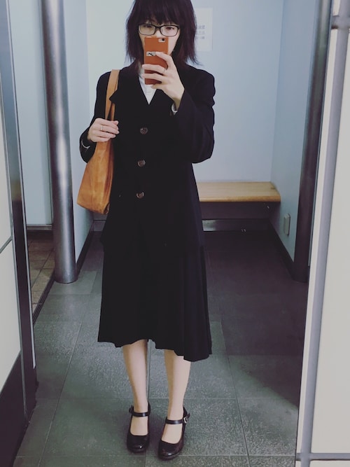 Vivienne Westwoodのスーツスカートを使った人気ファッション