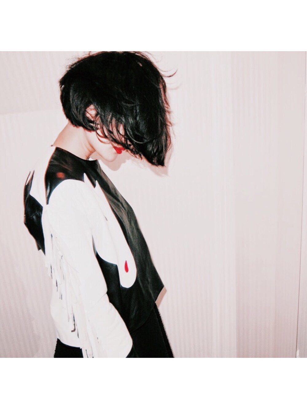 「sister、FAKETOKYO.com」｜「Ashley Williamsのアイテム（その他アウター、ブラック系）」を使った、小林布結里さん（レディース・165cm）の冬コーディネートの1枚目の写真