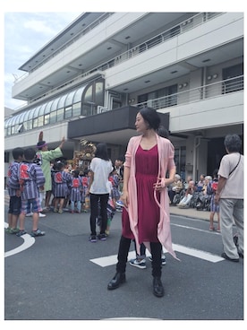 「HELMUT LANG（ヘルムートラング）のアイテム（その他パンツ）」を使った、小林布結里さん（レディース・165cm）の秋コーディネート
