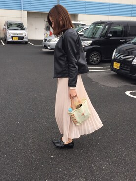 「NATURAL BEAUTY BASIC（ナチュラルビューティーベーシック）のアイテム（ライダースジャケット）」を使った、こてさん（レディース・165cm）の春コーディネート