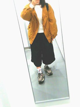 「GU（ジーユー）のアイテム（デニムパンツ、ブラック系）」を使った、ゆかいさんさん（レディース・152cm）の秋コーディネート