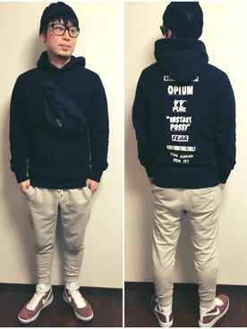 「H&M（エイチ・アンド・エム）のアイテム（ボディバッグ/ウエストポーチ）」を使った、maruさん（メンズ・174cm）の春コーディネート
