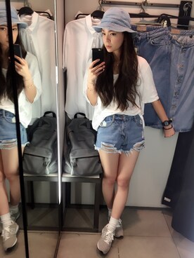 丁玉專さんのコーディネート