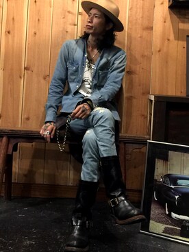 「アイテム（ウォレットチェーン）」を使った、Rosyさん（メンズ・176cm）の秋コーディネート