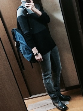 「黒タートルネック」｜「アイテム（アナログ腕時計）」を使った、みっくんさん（メンズ・167cm）の冬コーディネート