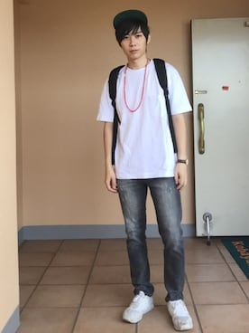 「UNIQLO（ユニクロ）のアイテム（Tシャツ/カットソー、ホワイト系）」を使った、ぱぐさん（メンズ・170cm）の秋コーディネート