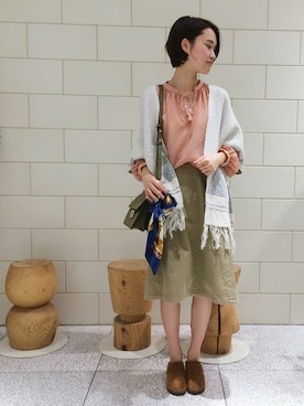 「URBAN RESEARCH（アーバンリサーチ）のアイテム（ポンチョ）」を使った、オオノさん（レディース・162cm）の冬コーディネート