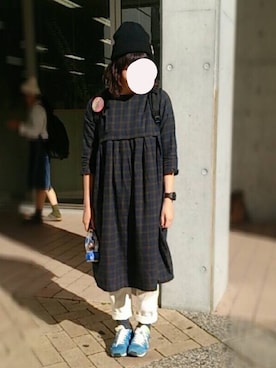 「缶バッチ」｜「アイテム（ワンピース/ドレス）」を使った、きりんさん（レディース・164cm）の秋コーディネート