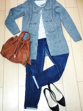 「earth music&ecology（アースミュージックアンドエコロジー）のアイテム（バレエシューズ、ブラック系）」を使った、たまおさん（レディース・160cm）の秋コーディネート