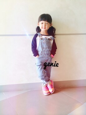 「LOVFEE（ラッフィ）のアイテム（つなぎ/オールインワン）」を使った、我是郭萍&湯圓さん（キッズ・90cm）の秋コーディネート