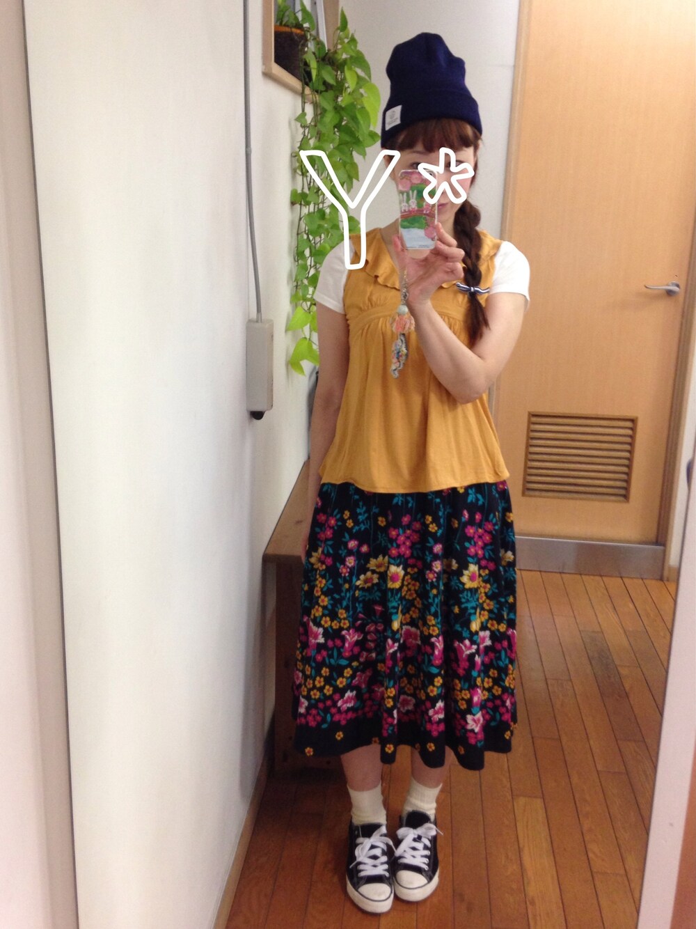 「ニット帽、白ソックス、古着MIX、セーラーカラー、白Tシャツ、付録、花柄 スカート」｜「BEAUTY&YOUTH UNITED ARROWSのBEAUTY&YOUTH
UNITED ARROWS

street jack付録 ニットキャップ♡（ニットキャップ/ビーニー、ブルー系）」を使った、chibiusa◌⑅⃝さん（レディース・160cm）の夏コーディネートの1枚目の写真