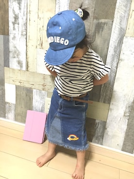 「petit main（プティマイン）のロゴデニムキャップ（キャップ、ブルー系）」を使った、miiiiiさん（キッズ）の春コーディネート