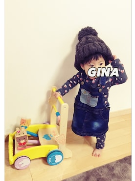 「Wrangler」｜「アイテム（サロペット/オーバーオール）」を使った、GINAさん（キッズ・80cm）の冬コーディネート
