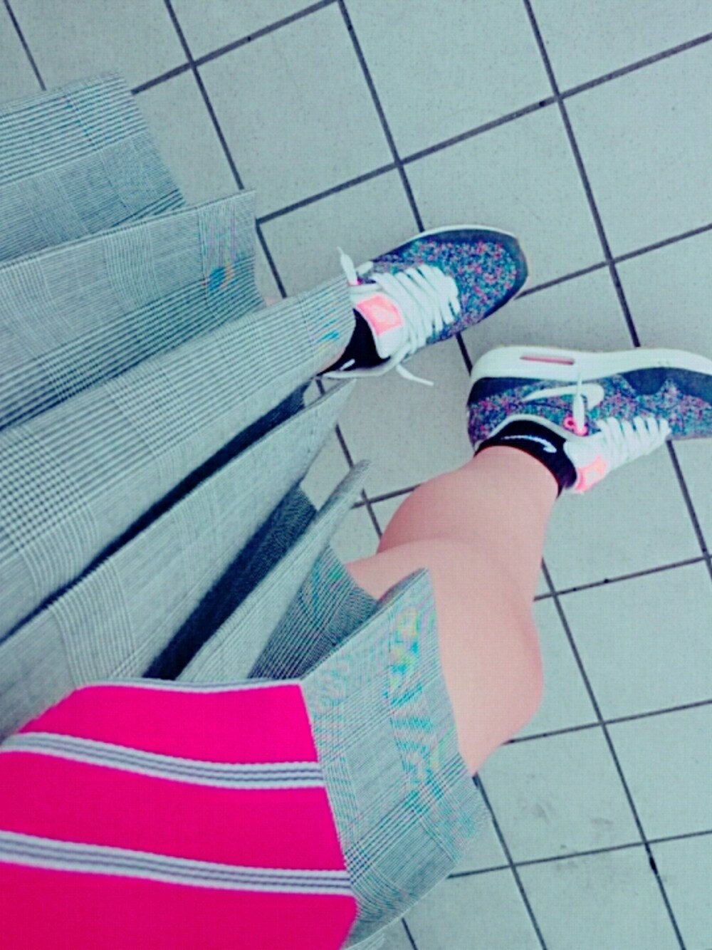 「schooluniform、kicks、NIKE、libertyseries、AIRMAX1」｜「NIKEのアイテム（レッグウェア、ブラック系）」を使った、▼juriさん（レディース・150cm）の夏コーディネートの1枚目の写真