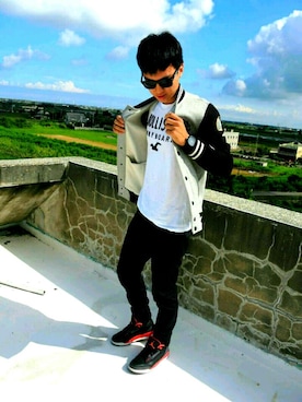 「roots（ルーツ）のアイテム」を使った、林育暄さん（メンズ・175cm）の秋コーディネート