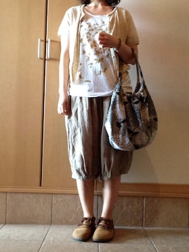 「Veritecoeur（ヴェリテクール）のピエロパンツ
（その他パンツ、ベージュ系）」を使った、natsuko♡さん（レディース・164cm）の春コーディネート