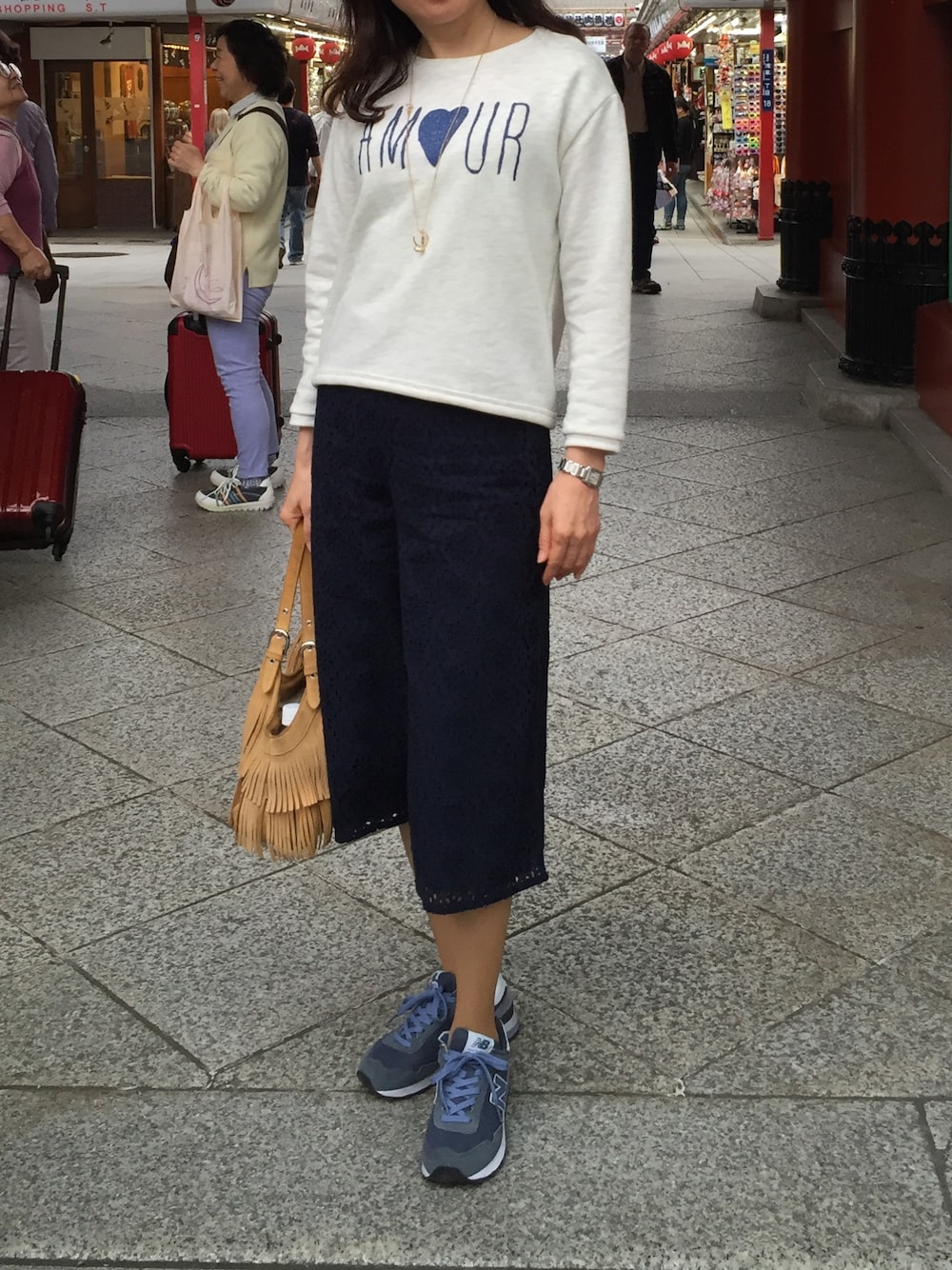 「スニーカー、ガウチョパンツ、ZARA KIDS」｜「NEW BALANCEのアイテム（スニーカー、ブルー系）」を使った、cocoa1010さん（レディース・162cm）の春コーディネートの1枚目の写真